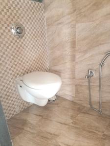 Common Bathroom Image of 700 Sq.ft 1 BHK Apartment / Flat for sale in Giriraj Sapphire, Kharghar Navi Mumbai for Rs. 6000000