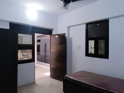1 RK Independent Builder Floor