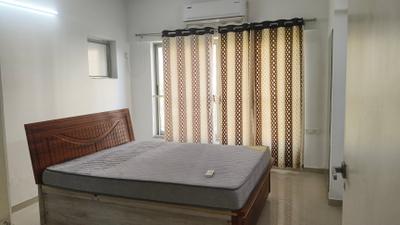 Bedroom Image of 2280 Sq.ft 3 BHK Apartment / Flat for rent in Adani The Meadows, Shantigram Ahmedabad for Rs. 58000
