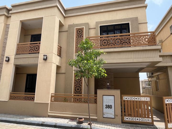 Image of 2250 Sq.ft 4 BHK Villa for sale in Pacifica Casa Lake Side, Bill, Vadodara for Rs. 11000000