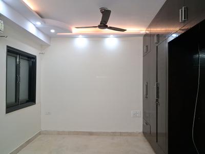 Bedroom Image of 1800 Sq.ft 3 BHK Builder Floor for rent in Paschim Vihar New Delhi for Rs. 55000
