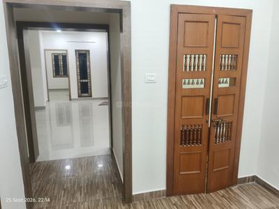 Bedroom Image of 2000 Sq.ft 3 BHK Independent House for rent in Pallikaranai Chennai for Rs. 34000