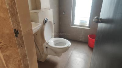 Bathroom Image of 650 Sq.ft 1 BHK Apartment / Flat for rent in Lower Parel Mumbai for Rs. 60000