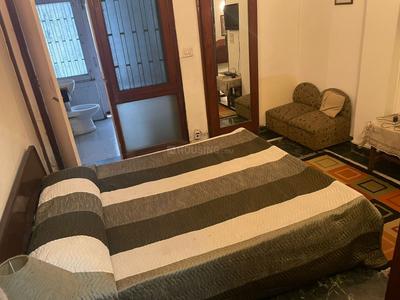 Bedroom Image of 1400 Sq.ft 2 BHK Builder Floor for rent in Sarva Priya Apartments, Hauz Khas New Delhi for Rs. 60000