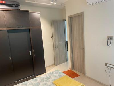 Bedroom Image of 1000 Sq.ft 3 BHK Apartment / Flat for sale in Santacruz West Mumbai for Rs. 59800000