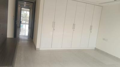 Bedroom Image of 2250 Sq.ft 3 BHK Builder Floor for rent in South Extension II New Delhi for Rs. 160000
