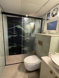 Bathroom Image of 1816 Sq.ft 3 BHK Apartment / Flat for rent in Prestige Wellington Park, Jalahalli Bengaluru for Rs. 75000
