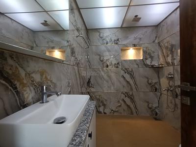 Bathroom Image of 1630 Sq.ft 3 BHK Apartment / Flat for sale in Lodha Enchante, Sion Mumbai for Rs. 52000000