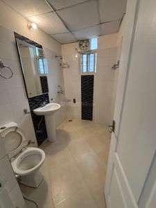Bathroom Image of 1936 Sq.ft 3 BHK Apartment / Flat for rent in Eldeco Elegance, Gomti Nagar Lucknow for Rs. 45000