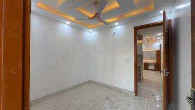 Bedroom Image of 950 Sq.ft 3 BHK Builder Floor for rent in Razapur Khurd New Delhi for Rs. 20000