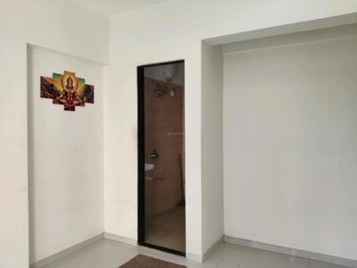 Bedroom Image of 750 Sq.ft 2 BHK Apartment / Flat for sale in Dosti Heron, Thane West Thane for Rs. 9900000