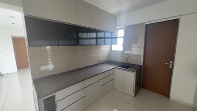 Kitchen Image of 2000 Sq.ft 3 BHK Apartment / Flat for rent in Pratham Heights, Sola Ahmedabad for Rs. 40000
