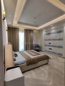 Bedroom Image of 2250 Sq.ft 3 BHK Builder Floor for rent in Pitampura New Delhi for Rs. 70000