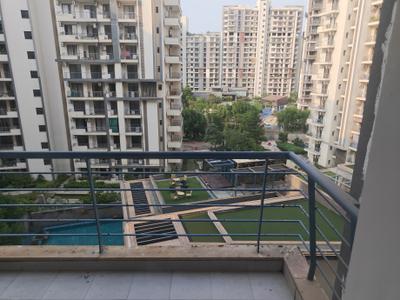 Bedroom Image of 1100 Sq.ft 2 BHK Apartment / Flat for sale in Godrej Oasis, Sector 88A Gurgaon for Rs. 15200000