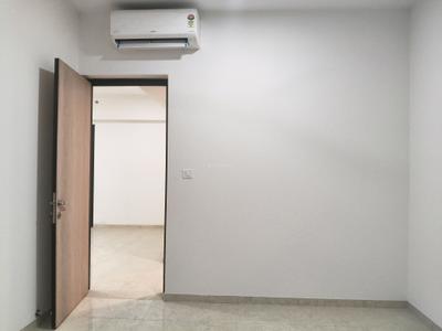 Bedroom Image of 1053 Sq.ft 2 BHK Apartment / Flat for rent in Nagpada Mumbai for Rs. 75000