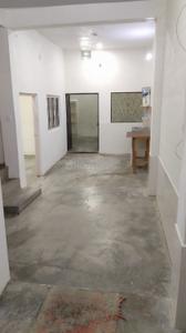 Hall Image of 1000 Sq.ft 2 BHK Independent House for rent in Karim Ganj Lucknow for Rs. 5500