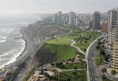 Image of 3800 Sq.ft 4 BHK Apartment / Flat for rent in Beaumonde Towers, Prabhadevi, Mumbai for Rs. 950000