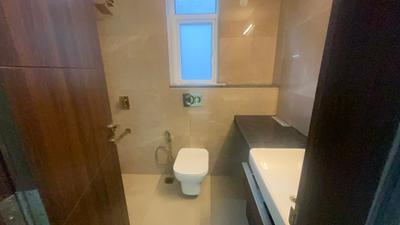 Image of 1012 Sq.ft 2 BHK Apartment / Flat for sale in Smartworld Orchard, Sector 61, Gurgaon for Rs. 17000000