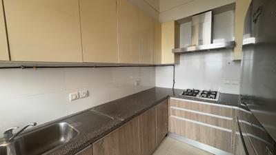 Kitchen Image of 1818 Sq.ft 3 BHK Apartment / Flat for rent in DLF The Primus, Sector 82A Gurgaon for Rs. 56000