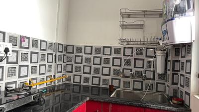 Kitchen Image of 400 Sq.ft 1 BHK Apartment / Flat for rent in ISBT Dehradun Dehradun for Rs. 17000