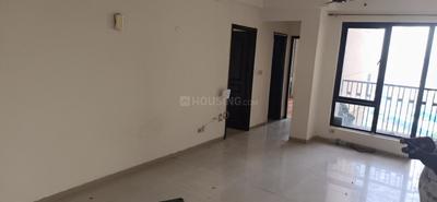 Living Room Image of 1040 Sq.ft 2 BHK Apartment / Flat for rent in Logix Blossom County, Sector 137 Noida for Rs. 30000