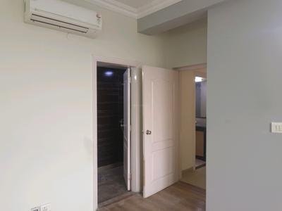 Bedroom Image of 1800 Sq.ft 3 BHK Apartment / Flat for rent in Raheja Vedaanta, Sector 108 Gurgaon for Rs. 35000
