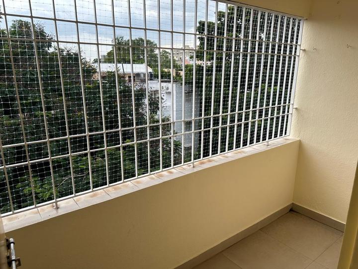 south street Balcony 1