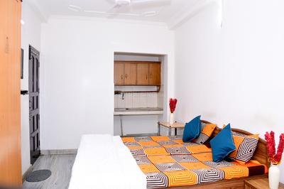 1 BHK Flat