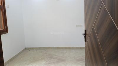 Living Room Image of 800 Sq.ft 3 BHK Builder Floor for rent in Sector 3 Rohini New Delhi for Rs. 27000