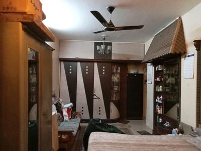 Bedroom Image of 1085 Sq.ft 2 BHK Apartment / Flat for sale in Lokhandwala Vinay Tower by Lokhandwala Construction, Worli Mumbai for Rs. 47500000