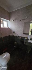 Bathroom Image of 1800 Sq.ft 3 BHK Apartment / Flat for rent in Horizon Concept Aerobera Luxury Apartments, Channi Himmat Jammu for Rs. 35000