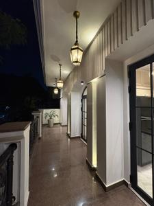 Balcony Image of 2700 Sq.ft 4 BHK Builder Floor for sale in Anand Vihar New Delhi for Rs. 69000000