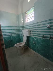 Bathroom Image of 500 Sq.ft 2 BHK Apartment / Flat for sale in Baranagar Kolkata for Rs. 1350000