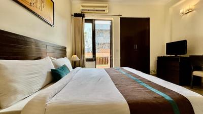 Bedroom Image of Urbanroomz Coliving Pg Near By Cyberhub in DLF Phase 2, Gurgaon