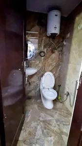 Bathroom Image of 720 Sq.ft 2 BHK Builder Floor for rent in GTB Nagar New Delhi for Rs. 22000