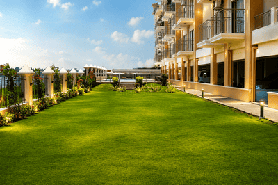 Image of 1400 Sq.ft 3 BHK Apartment / Flat for sale in ABAD Marine Plaza, Marine Drive, Kochi for Rs. 16600000