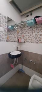 Bathroom Image of 1100 Sq.ft 2 BHK Apartment / Flat for rent in Vastrapur Ahmedabad for Rs. 35000