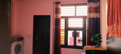 Bedroom Image of 900 Sq.ft 3 BHK Apartment / Flat for sale in Shiv Ganga Apartments, Shastri Nagar Ghaziabad for Rs. 4300000