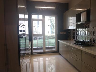 Kitchen Image of 3200 Sq.ft 4 BHK Apartment / Flat for sale in Paradise Sai World Empire, Kharghar Navi Mumbai for Rs. 45000000