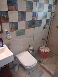 Bathroom Image of 750 Sq.ft 2 BHK Apartment / Flat for sale in Mahim Mumbai for Rs. 31500000