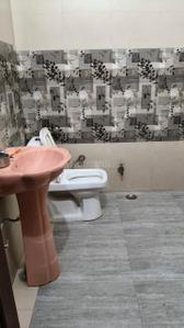 Bathroom Image of 3000 Sq.ft 9 BHK Independent House for sale in Haripur Kalan Haridwar for Rs. 12000000