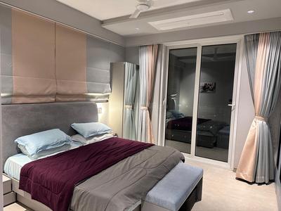 Bedroom Image of 1700 Sq.ft 3 BHK Apartment / Flat for sale in Vraj Tiara, Worli Mumbai for Rs. 150000000