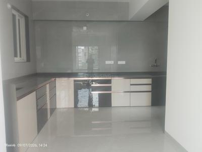 Kitchen Image of 2020 Sq.ft 4 BHK Apartment / Flat for rent in Kothrud Pune for Rs. 85000