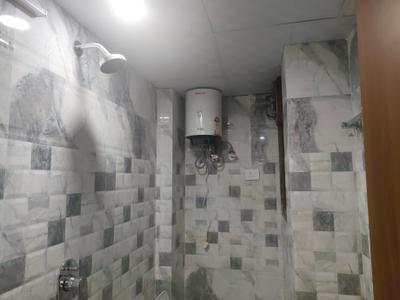 Bathroom Image of 160 Sq.ft 1 BHK Independent House for rent in Sector 17 Gurgaon for Rs. 26200