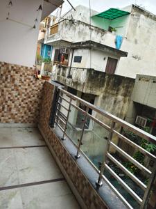 Balcony Image of 380 Sq.ft 1 BHK Builder Floor for sale in Shalimar Bagh New Delhi for Rs. 4350000