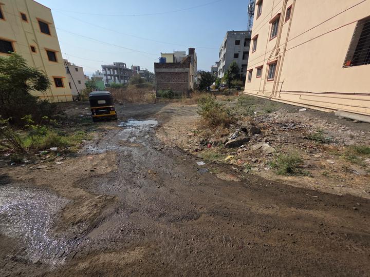 Uruli Devachi Main Image 1