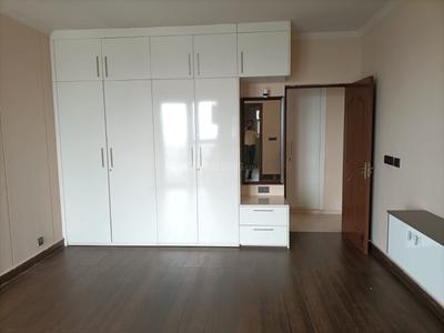 Bedroom Image of 2610 Sq.ft 3 BHK Apartment / Flat for sale in DLF Westend Heights, Sector 53 Gurgaon for Rs. 69000000