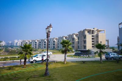 Image of 1500 Sq.ft 3 BHK Apartment / Flat for sale in The Hemisphere Golf Suites, Jaypee Greens, Greater Noida for Rs. 11000000
