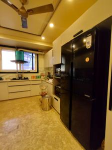 Kitchen Image of 3250 Sq.ft 4 BHK Builder Floor for rent in Selling Sunset South City 1, Sector 41 Gurgaon for Rs. 250000