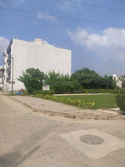 Puri Kohinoor Emporium Main Image 1